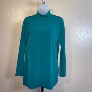 A463124** Susan Graver Every Day Petite Liquid Knit Mock-Neck Tunic